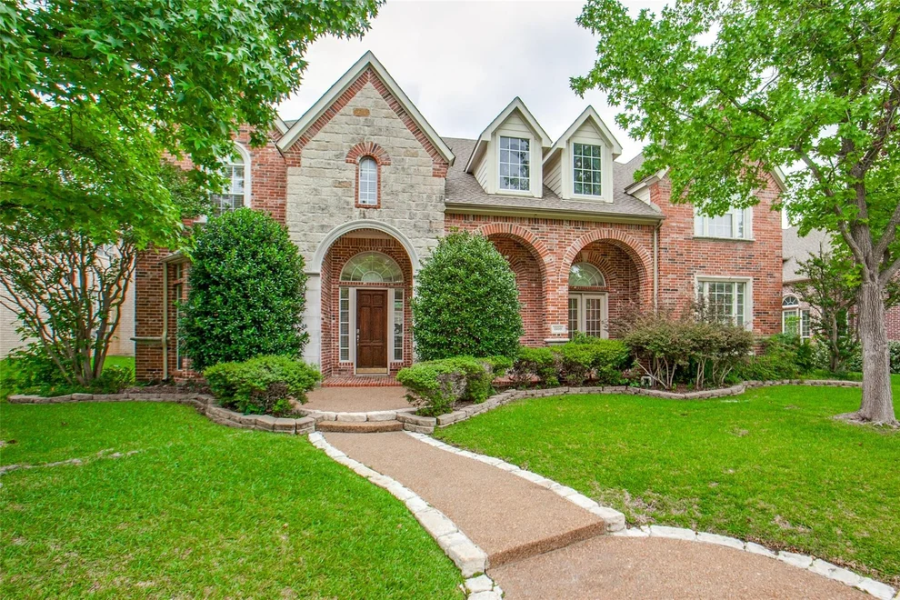 Unit for sale at 3108 Meadow Wood Drive, Richardson, TX 75082