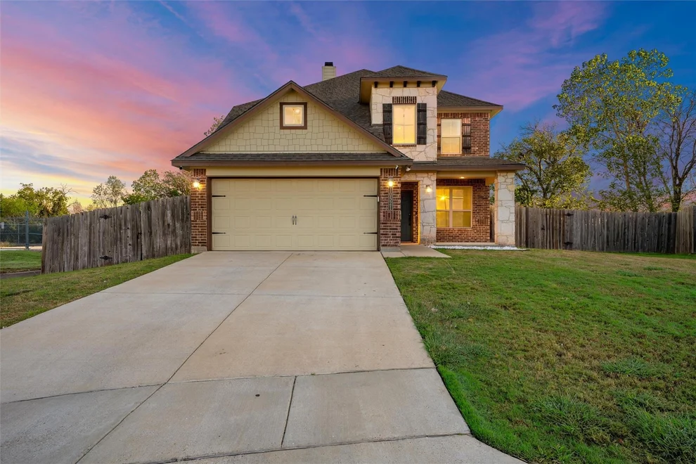 Unit for sale at 10521 Arabella Lane, Waco, TX 76708