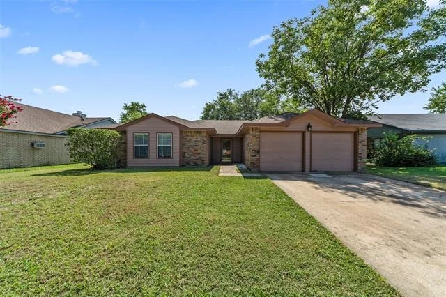 Unit for sale at 2629 Berkshire Lane, Grand Prairie, TX 75052
