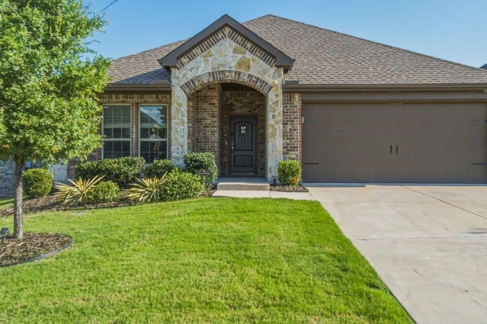 Unit for sale at 2921 Frio Road, Little Elm, TX 75068