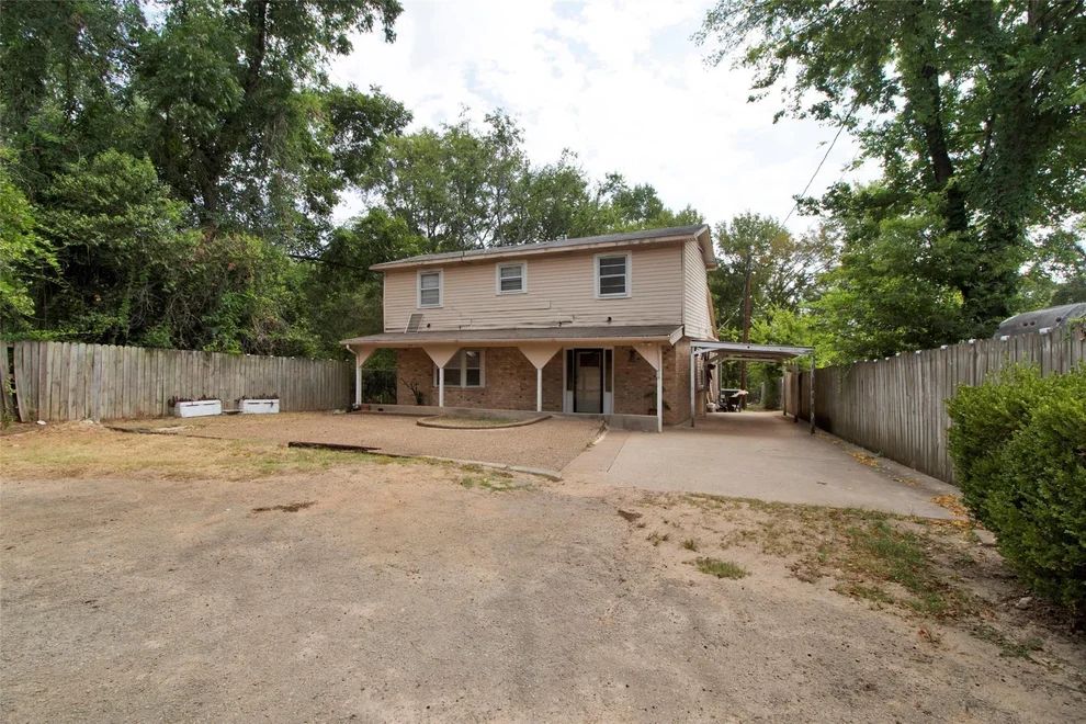 Unit for sale at 3572 State Highway 110 N, Tyler, TX 75704
