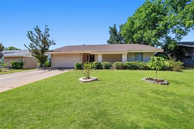Unit for sale at 2120 Sunrise Trail, Richardson, TX 75081