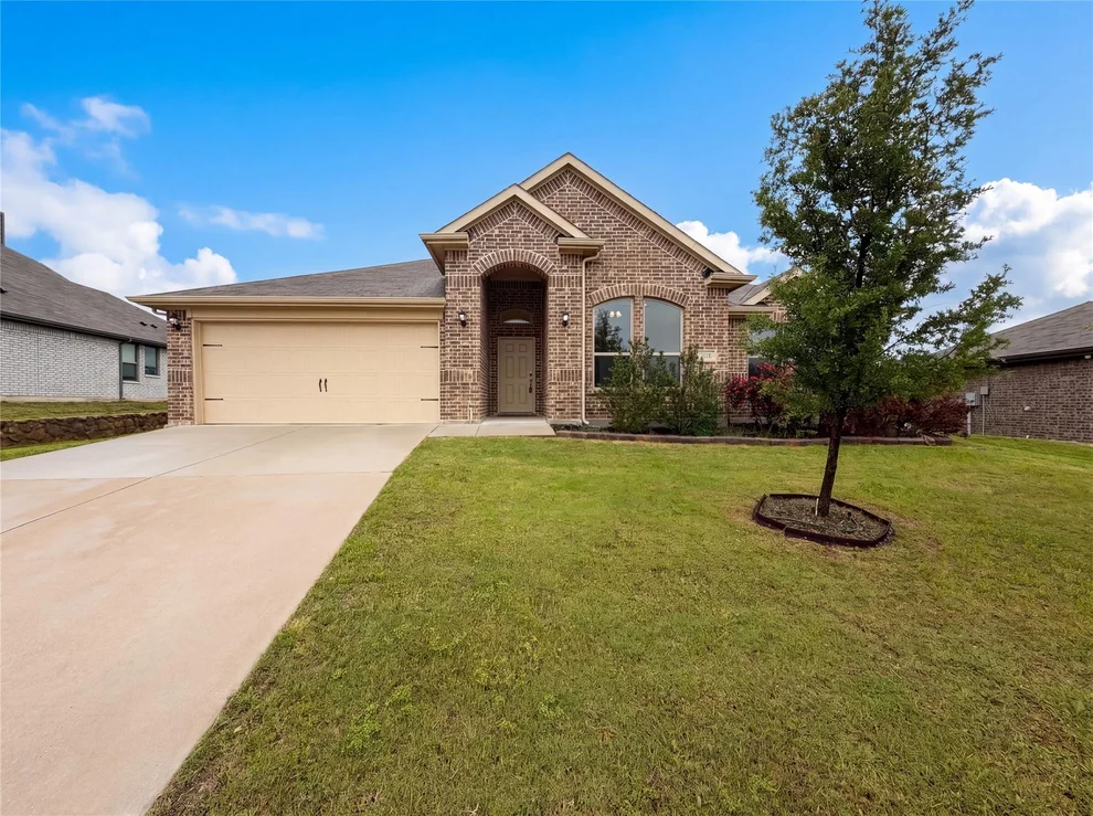 Unit for sale at 1631 Glade Meadows Drive, Burleson, TX 76058