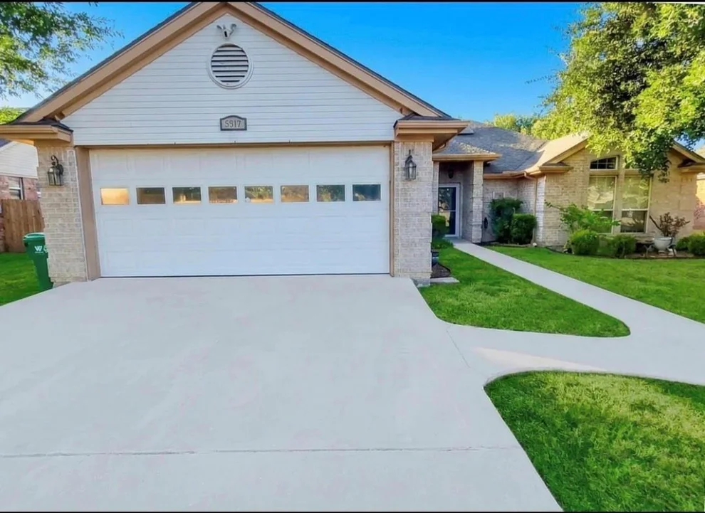 Unit for sale at 5517 Stillhouse Hollow, Waco, TX 76708