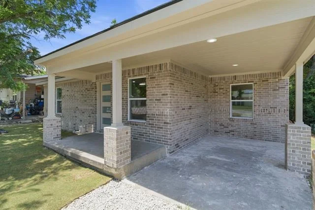 Unit for sale at 5610 Calloway Street, Sansom Park, TX 76114