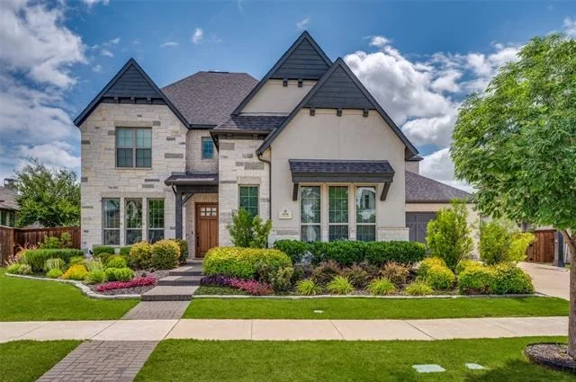 Unit for sale at 6194 Loxton Boulevard, Frisco, TX 75034