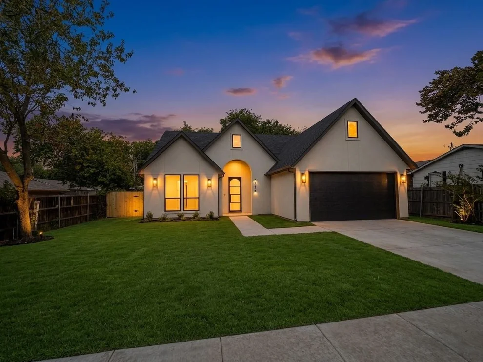 Unit for sale at 338 TEXANA Street, Van Alstyne, TX 75495