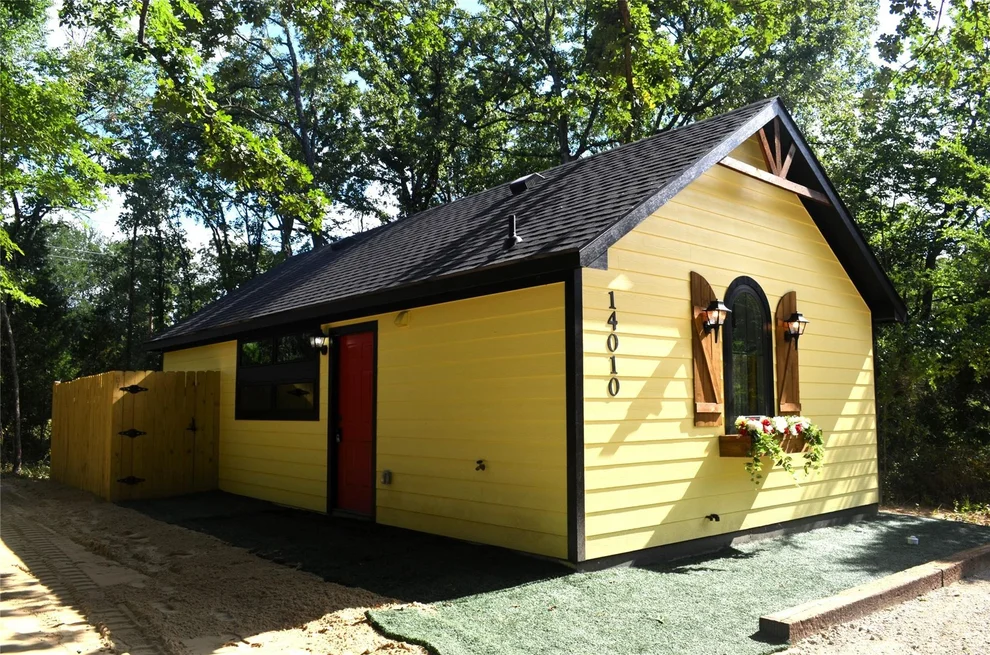 Unit for sale at 14010 Doc Holiday Drive, Log Cabin, TX 75124