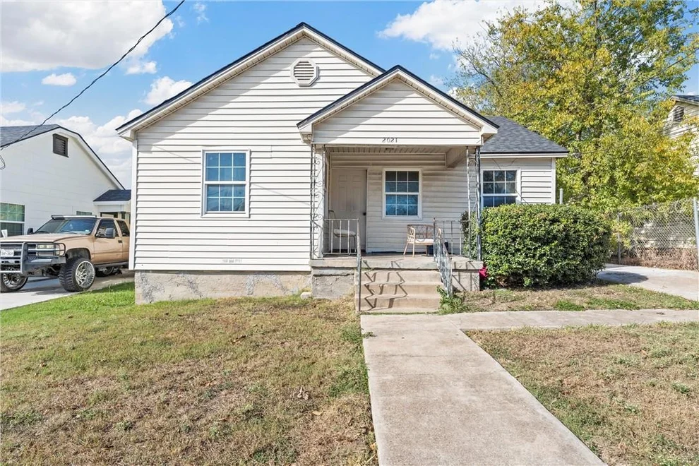 Unit for sale at 2021 Gurley Avenue, Waco, TX 76706
