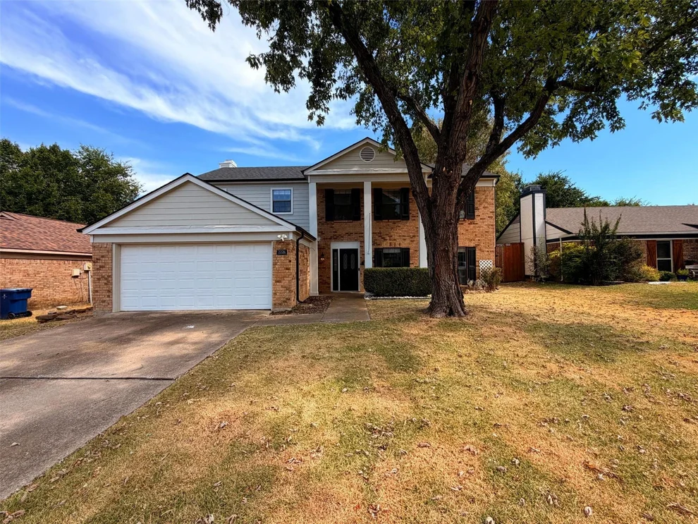 Unit for sale at 2226 Country Oaks Drive, Garland, TX 75040