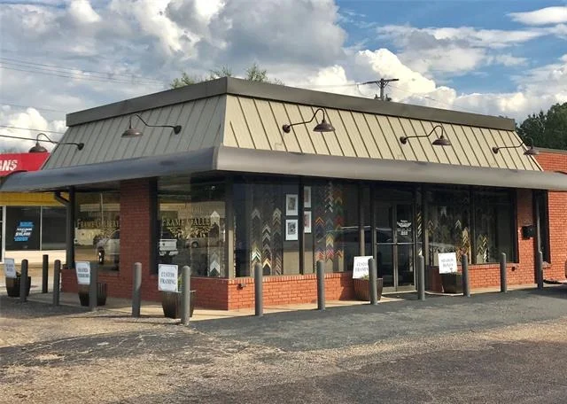 Unit for sale at 1210 E Grande Ave, Marshall, TX 75672