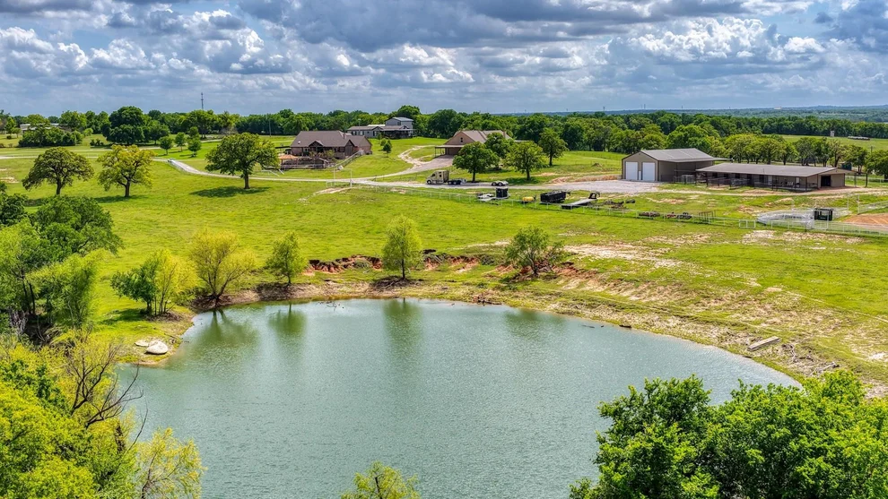 Unit for sale at 303 Private Road 3365, Boyd, TX 76023