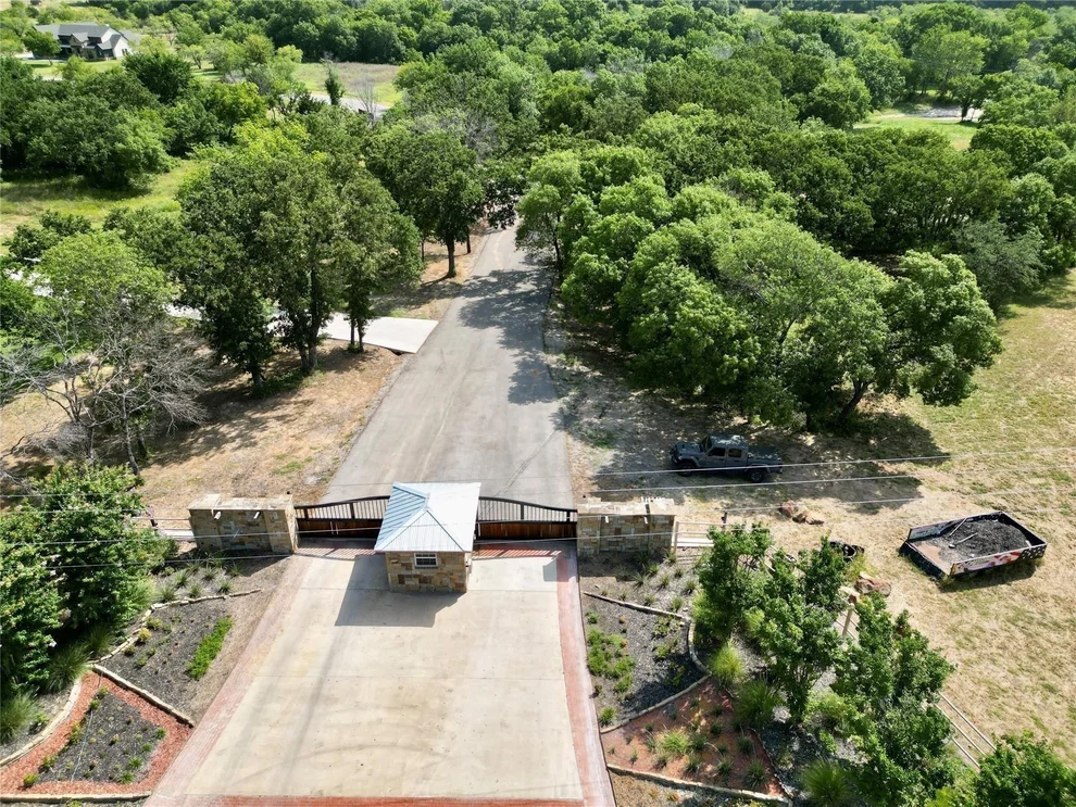 Unit for sale at 1044 Woodland Road, Weatherford, TX 76088