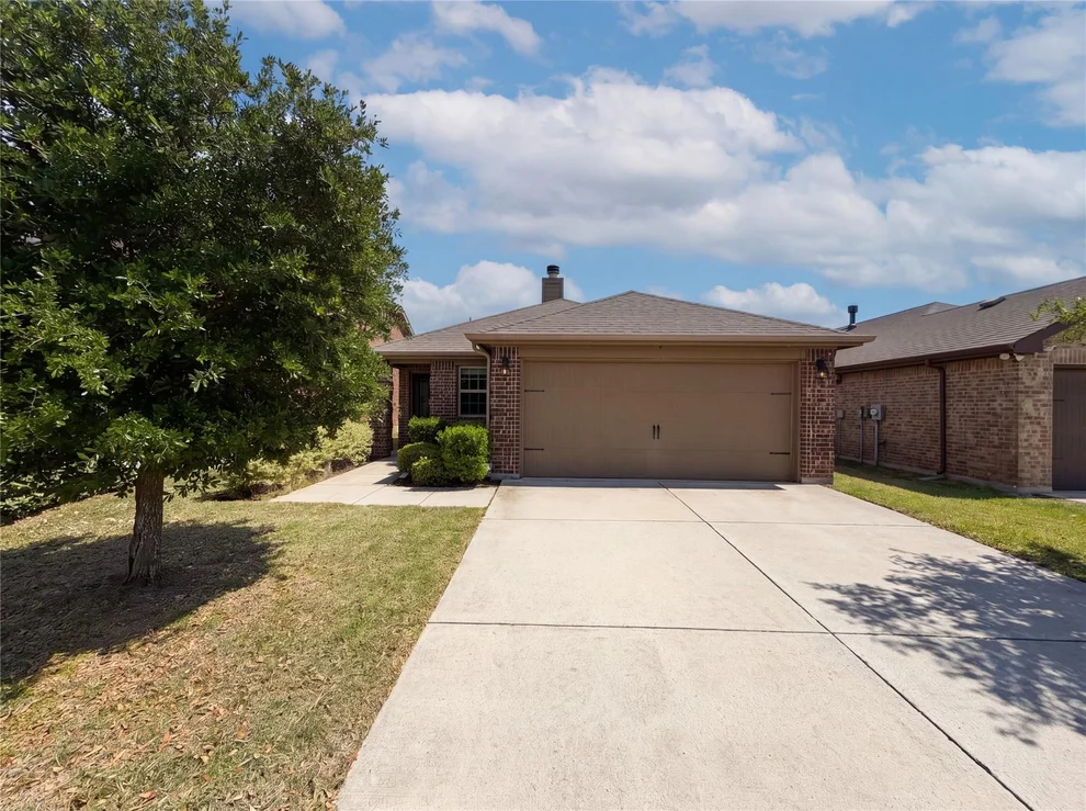 Unit for sale at 1704 River Oak Lane, Royse City, TX 75189