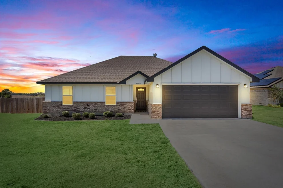 Unit for sale at 8876 FM 1237 Spur, Troy, TX 76579
