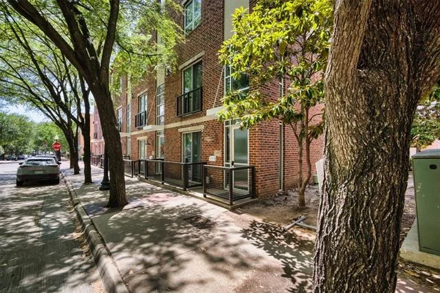 Unit for sale at 3009 State Street, Dallas, TX 75204