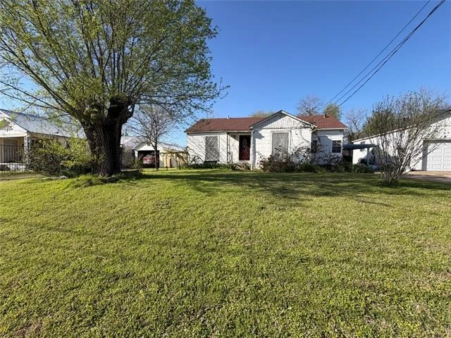 Unit for sale at 2820 Vinnie Street, Greenville, TX 75401