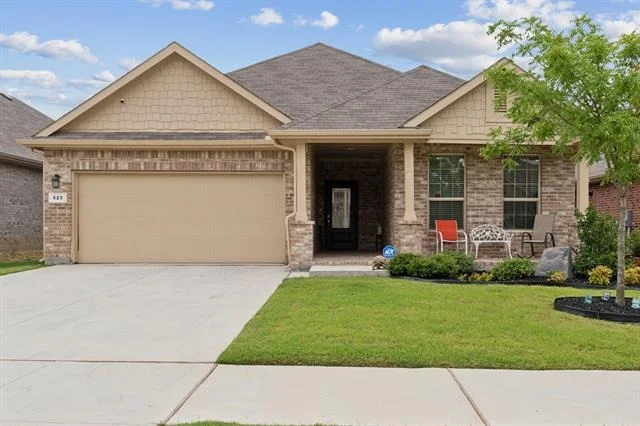 Unit for sale at 525 Big Horn Pass, Denton, TX 76210
