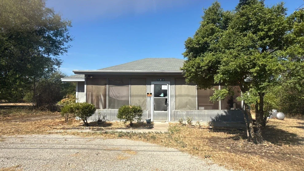 Unit for sale at 701 N Newark Street, Decatur, TX 76234