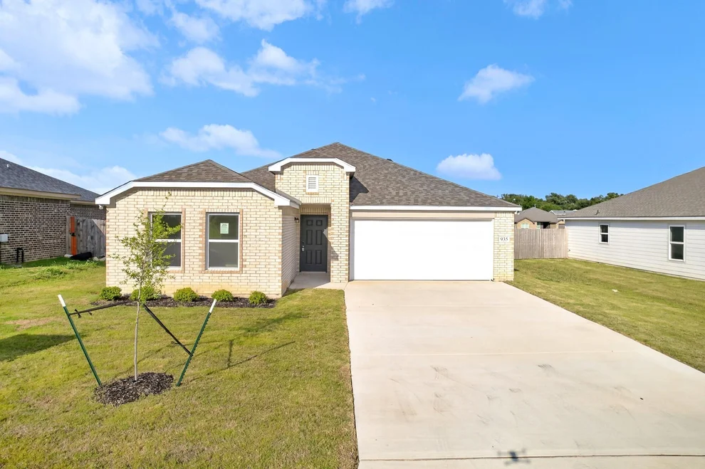 Unit for sale at 935 Antelope Trail, Temple, TX 76504