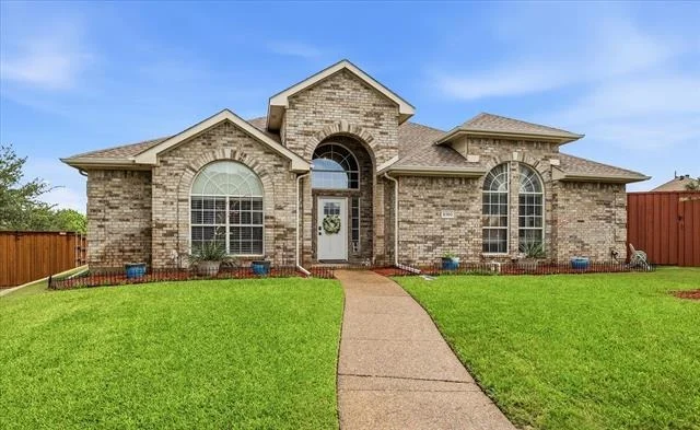Unit for sale at 8505 Lakota Trail, Frisco, TX 75033