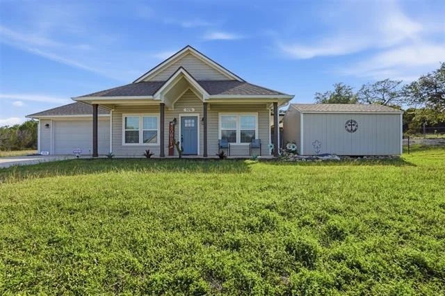 Unit for sale at 5016 Elizabeth Street, Granbury, TX 76048
