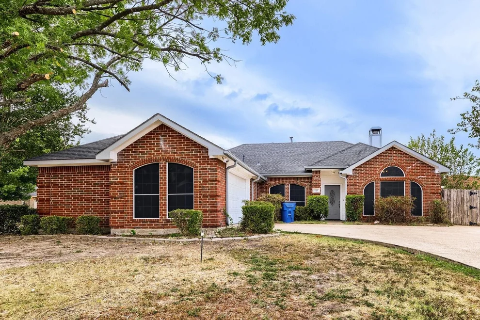 Unit for sale at 127 Villanova Circle, Forney, TX 75126