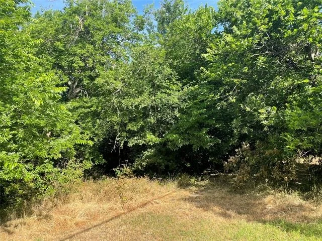 Unit for sale at 904 bells chapel Circle, Waxahachie, TX 75165