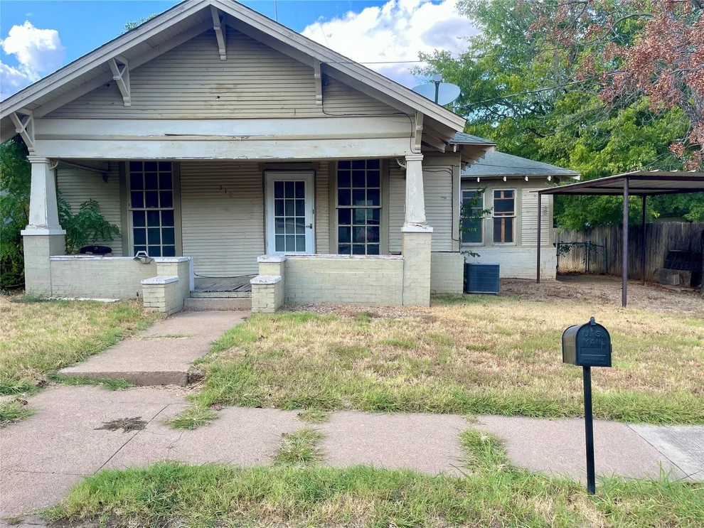 Unit for sale at 512 NW 5th Street, Mineral Wells, TX 76067