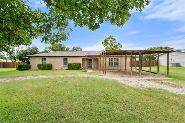 Unit for sale at 1209 Hidden Hills Drive, Corsicana, TX 75110