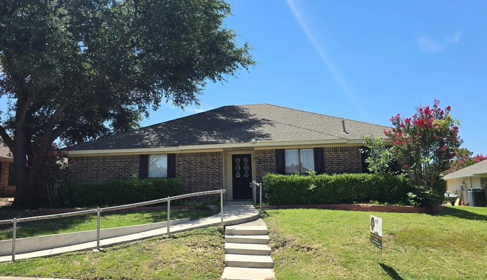 Unit for sale at 2110 Teton, Carrollton, TX 75006