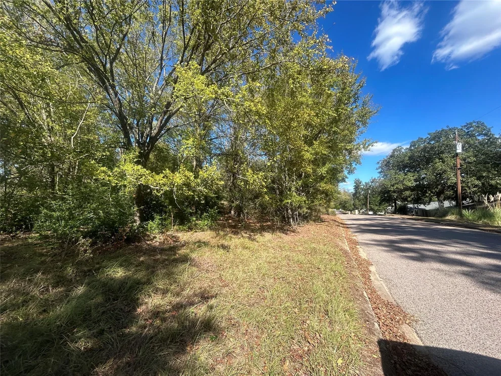 Unit for sale at 11 Bayshore Drive, Athens, TX 75752