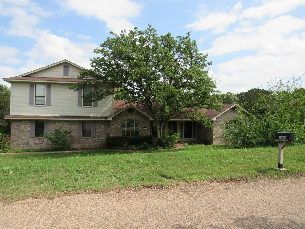 Unit for sale at 1048 Eagle Canyon Drive, China Spring, TX 76633