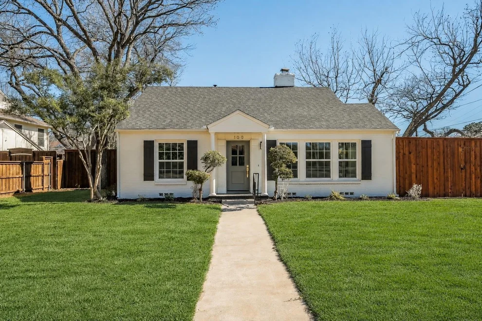 Unit for sale at 100 Crestwood Drive, Fort Worth, TX 76107