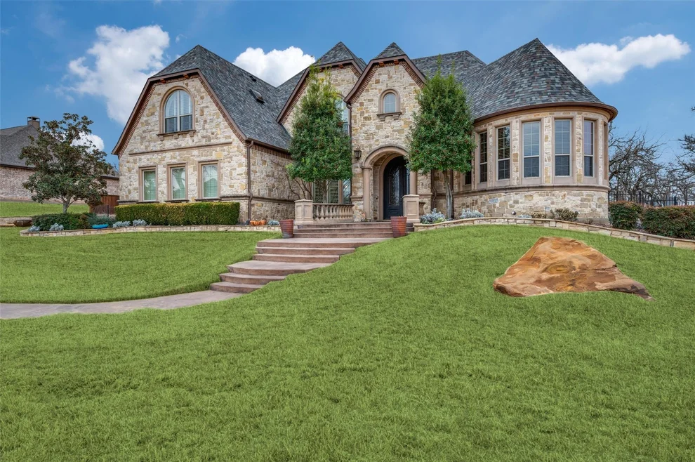 Unit for sale at 141 W Waters Edge Way, Oak Point, TX 75068