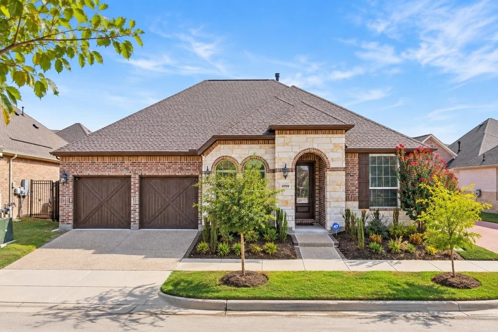Unit for sale at 4709 Kings Garden Parkway, Arlington, TX 76005