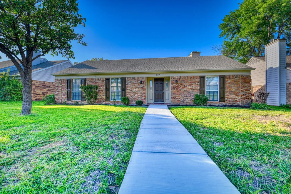 Unit for sale at 327 Southerland Avenue, Mesquite, TX 75150