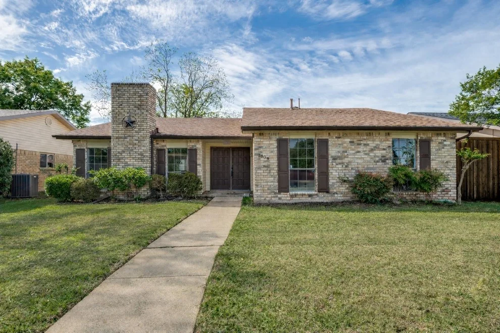 Unit for sale at 1804 Clear Creek Lane, Carrollton, TX 75007