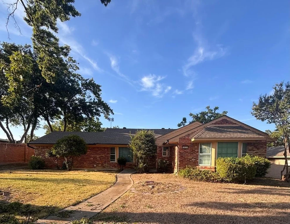Unit for sale at 922 British Boulevard, Grand Prairie, TX 75050