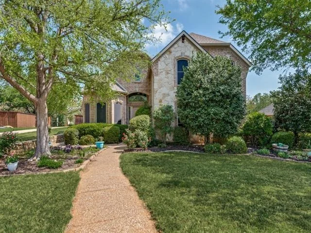 Unit for sale at 944 Excalibur Drive, Highland Village, TX 75077