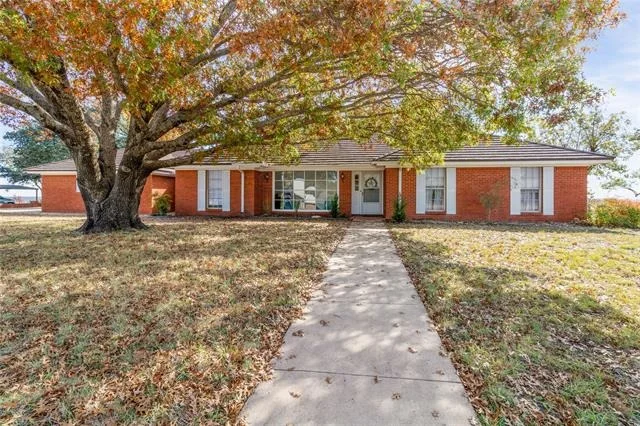Unit for sale at 1111 Hillcrest Street, Coleman, TX 76834