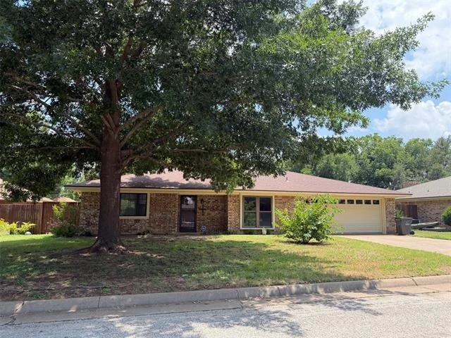 Unit for sale at 114 Chaparral Drive, Graham, TX 76450