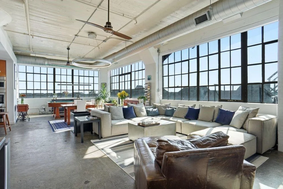 Unit for sale at 2220 Canton Street, Dallas, TX 75201