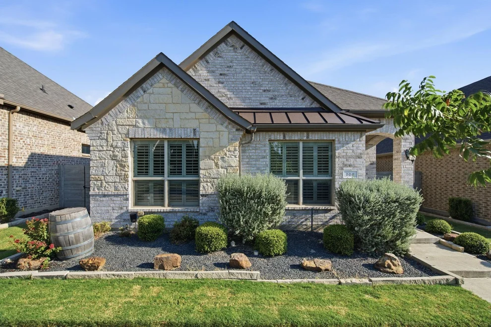 Unit for sale at 908 Plaza Lane, Argyle, TX 76226