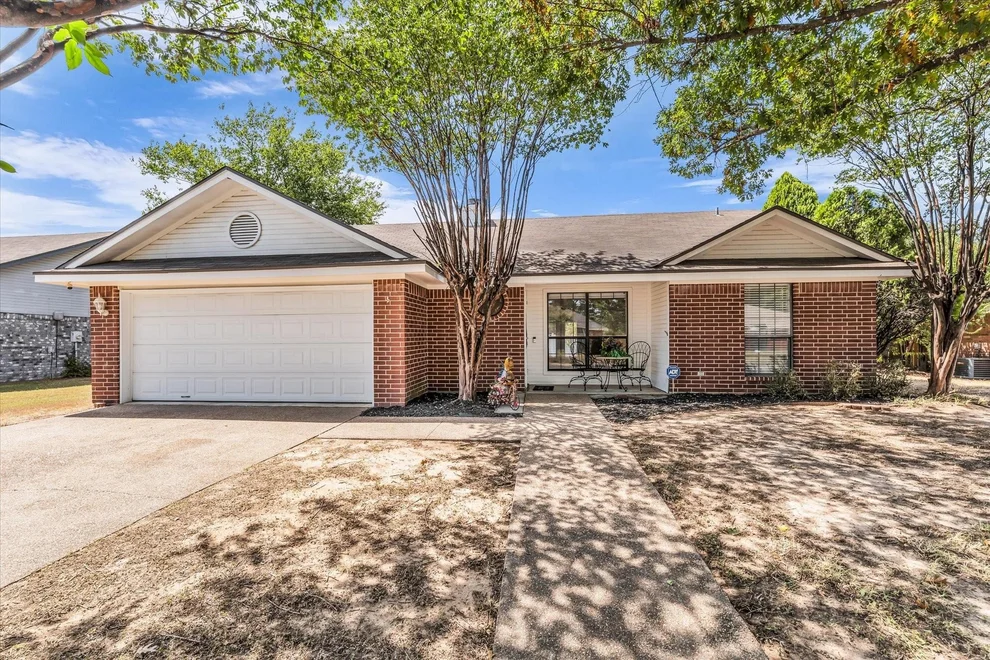 Unit for sale at 4626 Lexington Street, Bellmead, TX 76705