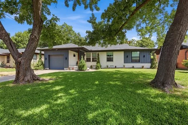 Unit for sale at 2903 Healey Drive, Dallas, TX 75228