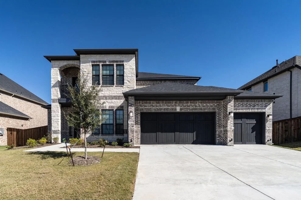 Unit for sale at 1818 Verona Lane, McLendon Chisholm, TX 75032