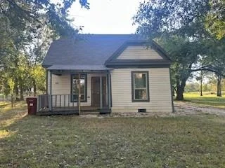 Unit for sale at 503 Braz Street, Bonham, TX 75418
