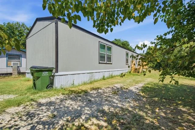 Unit for sale at 1108 SW 24, Mineral Wells, TX 76067