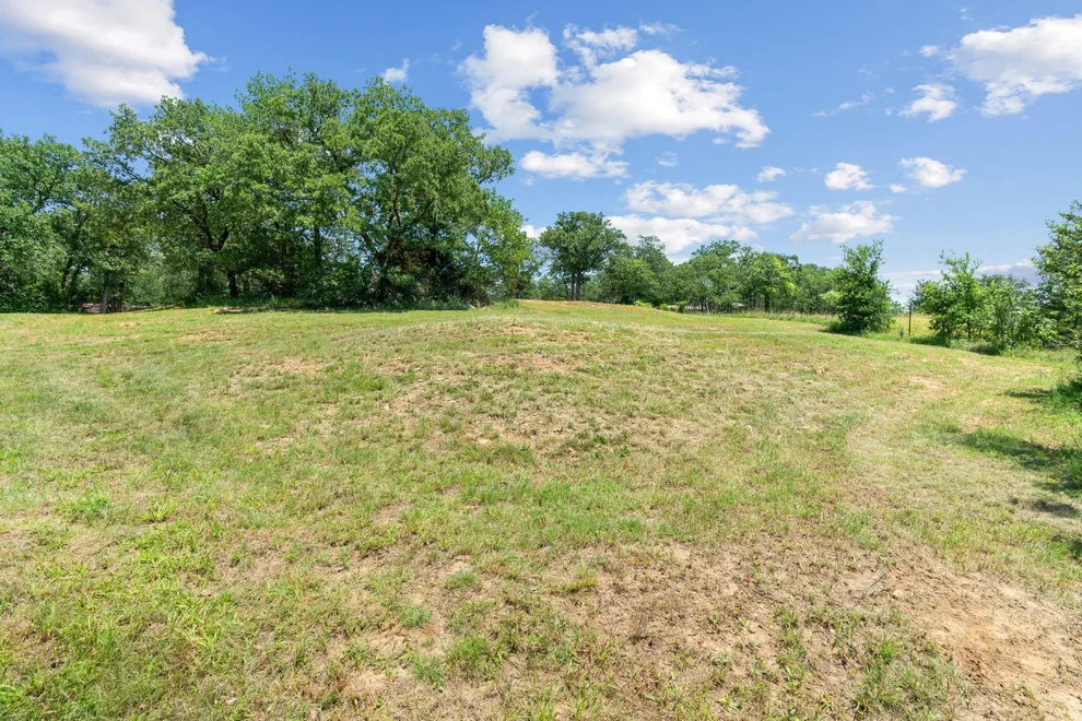 Unit for sale at 1385 CR-1340, Chico, TX 76431
